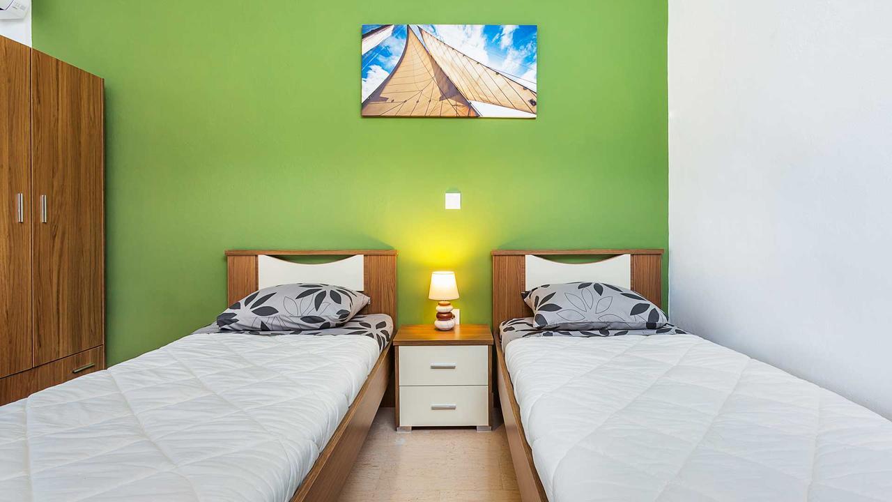 Apartment Michalis *